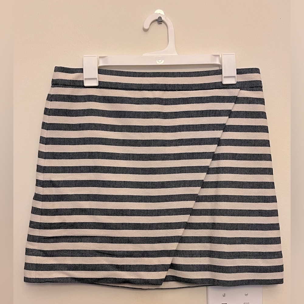 J Crew faux wrap mini skirt navy cream size 6